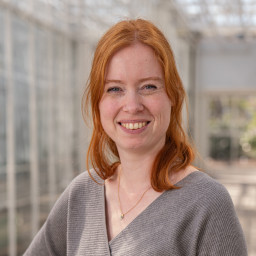 Annick de Leeuw