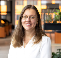 b5bef0d3-c1d9-4ff3-ba87-c9d4079ff568